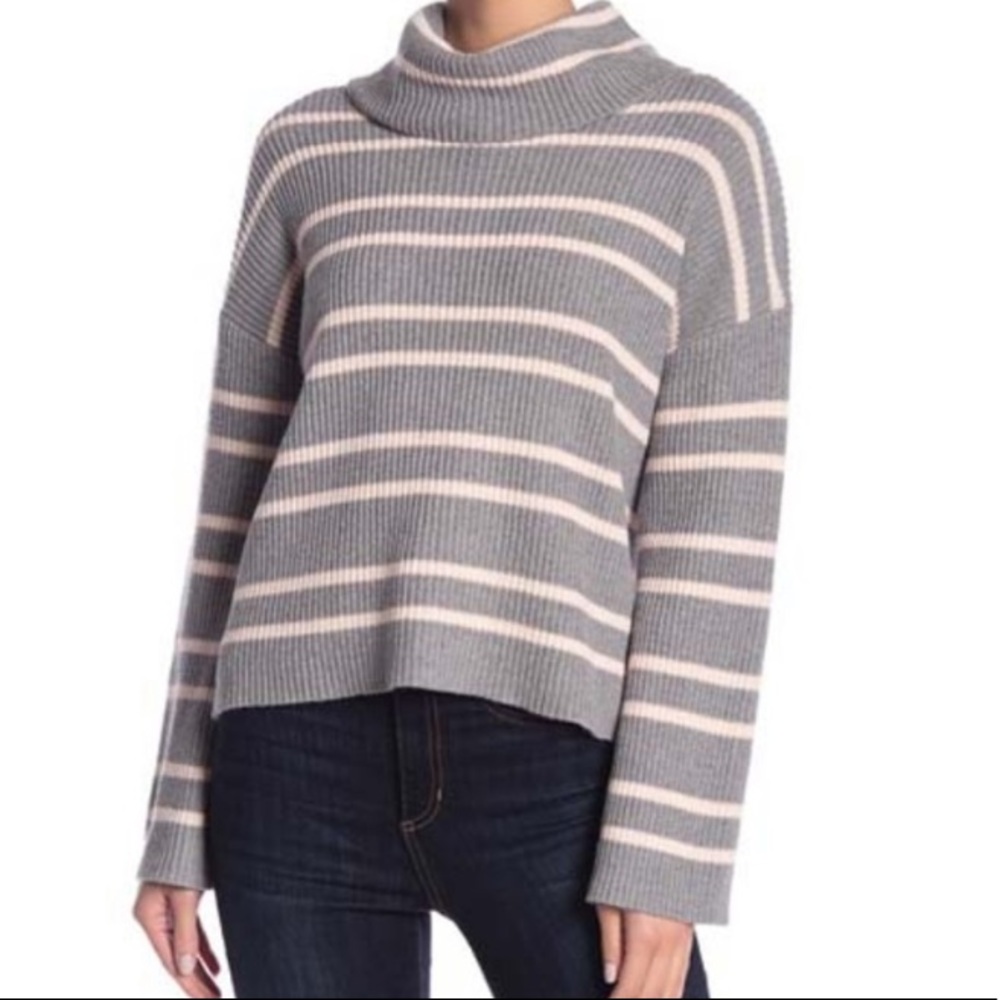 Abound gray striped turtleneck pullover
